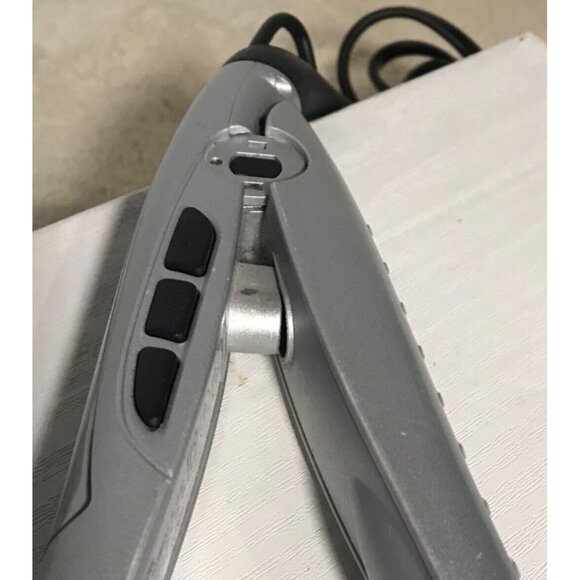 BaByliss PRO Caiman Silver Flat Iron Hair Straightener 1 1/4" 125V AC 60Hz 48W - Picture 3 of 10
